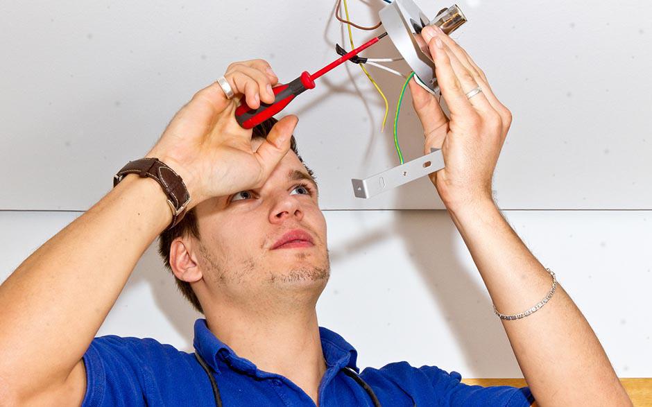 technicien électricien Paris 6
